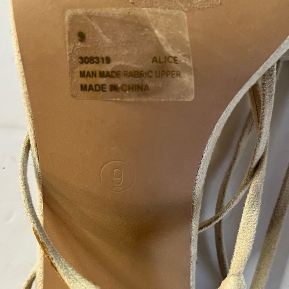 Fashion Nova Beige Suede Strappy Lace-Up Heels Women’s Size 9 - Picture 8 of 10